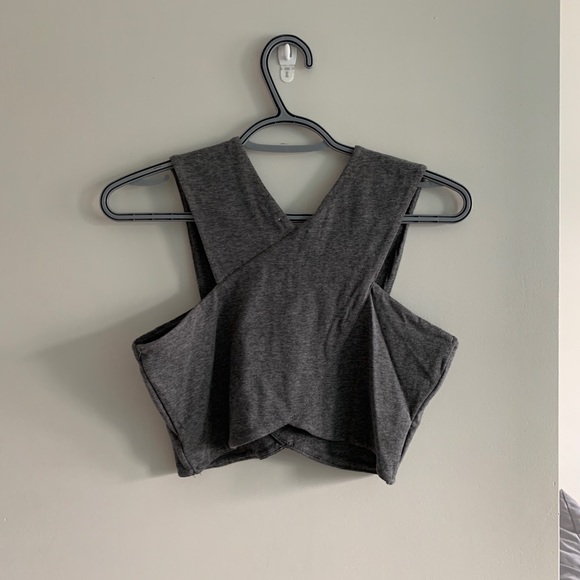 grey cutout tank from garage - Picture 4 of 6
